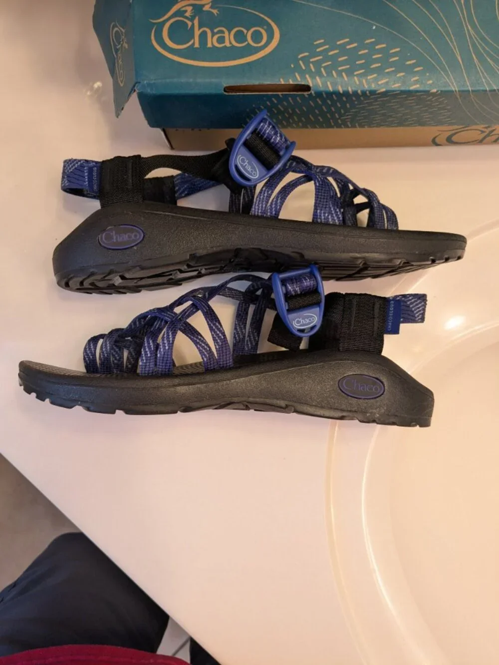 Chaco Women's Z/Cloud X2 sandals Women's Size 8